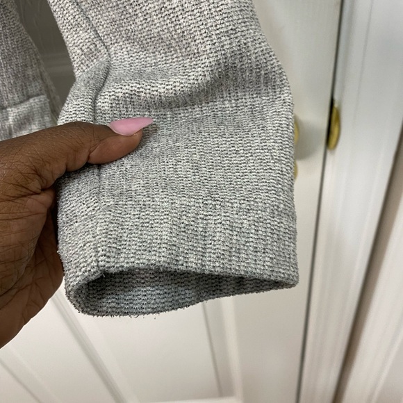 North Face gray hoodie long sleeve top, size large - Picture 7 of 13